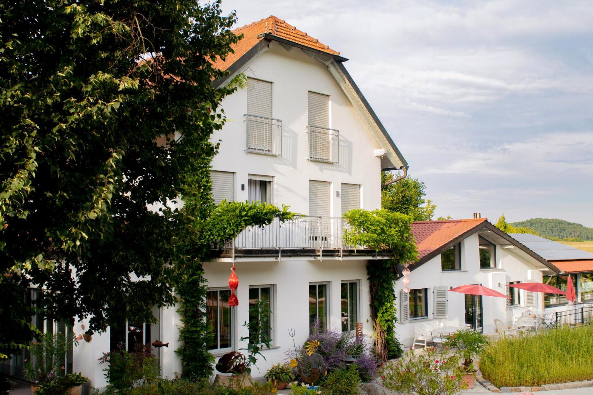 Altes Kurhaus Landhotel Trabelsdorf Exteriör bild